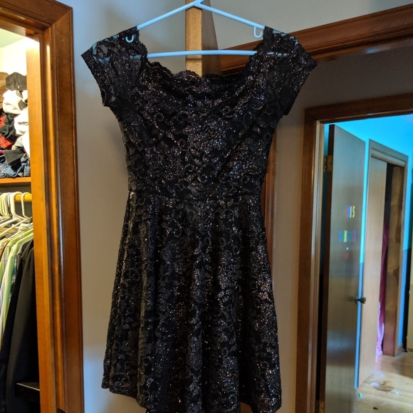 Sparkly homecoming dress - Picture 1 of 1